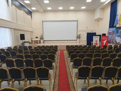 Актовый зал вид из зала в старшей школе