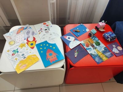 Выставка творческих работ к 65-летию первого полета человека в космос, 2 этаж, 1 корпуса