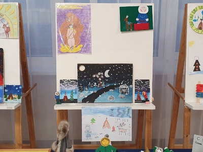 Выставка творческих работ к 95- летию ХМАО-Югры, 2 этаж, 1 корпуса